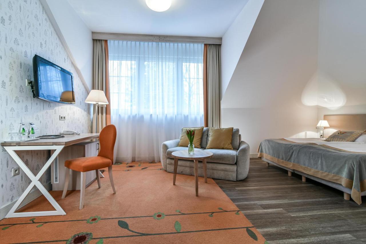 Hotel Spa Wieniawa Rekowo  Buitenkant foto