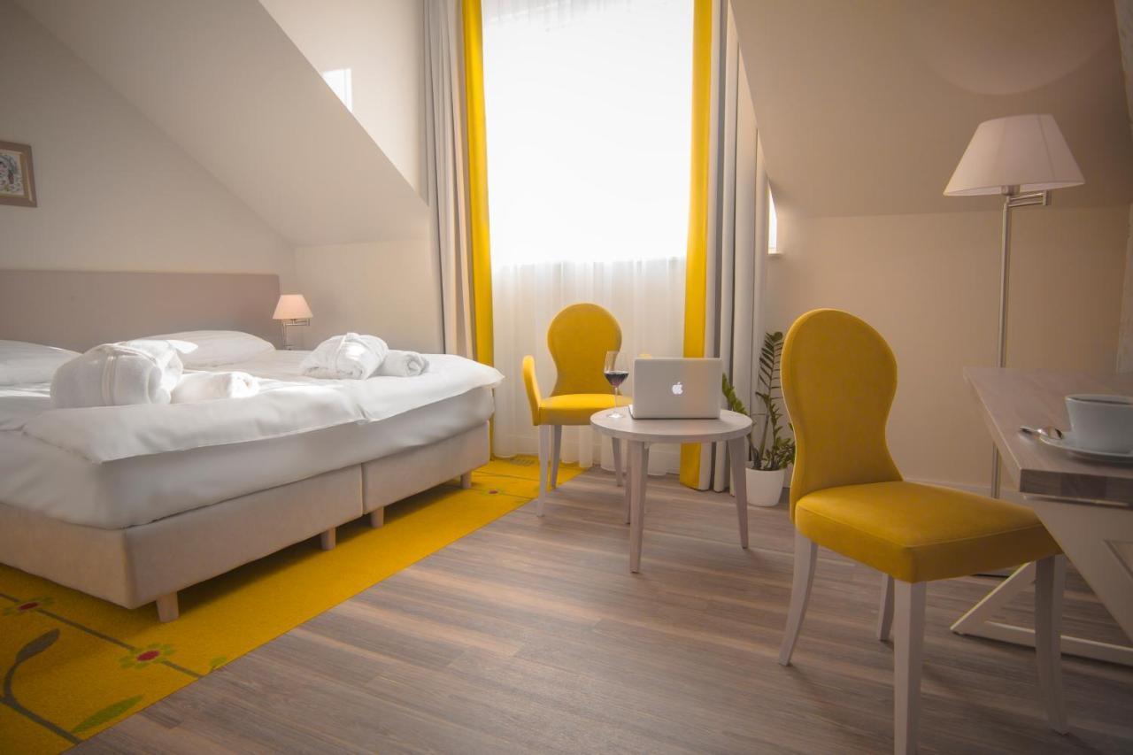 Hotel Spa Wieniawa Rekowo  Buitenkant foto