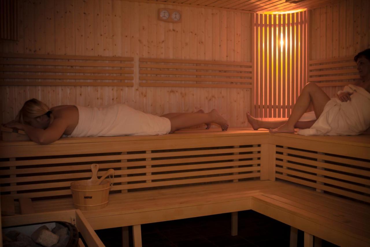 Hotel Spa Wieniawa Rekowo  Buitenkant foto