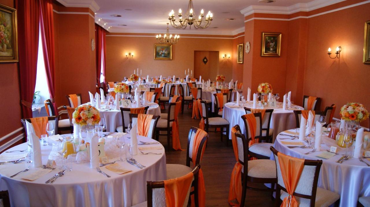 Hotel Spa Wieniawa Rekowo  Buitenkant foto